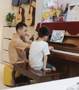 Lớp học thanh nhạc cho bé tại Hà Nội